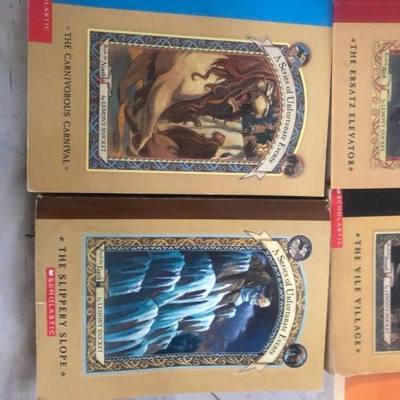Lemony Snicket's a series of unfortunate events books 1-10 - Picture 7 of 7